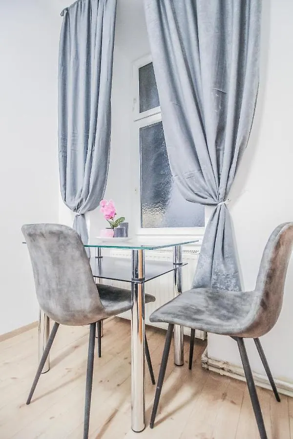 Apartment Modern Double Room Hn Vienna Austria